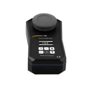 PCE Instruments Photometer CP 04: Messgerät zur Flüssigkeitsanalyse mit Display und Tasten.
