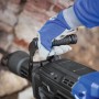 LUX Abbruchhammer E-AHL-21 in Aktion, Hand mit Handschuh am Griff. Ideal für Abbrucharbeiten.