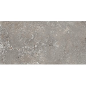 Graue Bodenfliese Travertino aus Feinsteinzeug, 60x120 cm, mit Marmor-Optik und teilpolierter Oberfläche.
