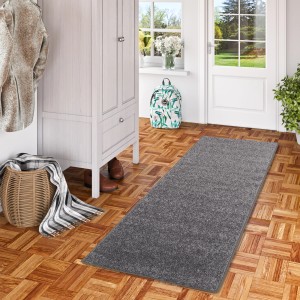 Grauer Snapstyle Hochflor-Teppichläufer Cottage, 80x240 cm, im Flur.