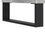 Detailansicht: Betongrauer Nachttisch mit schwarzem Metallgestell. Modernes Design für Schlafzimmer.