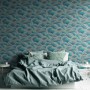 AS-Creation Vliestapete Abstrakt in Blau/Türkis mit Wellenmuster im Schlafzimmer.