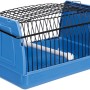 Blaue Trixie Transportbox für Kleintiere mit Gitter und Sitzstange, 22x14x15cm.