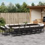 Schwarze 17-tlg. vidaXL Garten-Essgruppe aus Poly Rattan mit Tisch, Stühlen und cremeweißen Kissen.