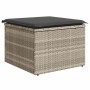 Hocker mit grauem Kissen aus Poly Rattan, Teil des vidaXL Garten-Sofa-Sets.
