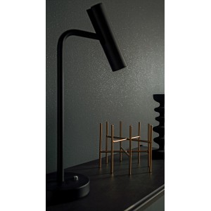 Schimmernder, grauer Wandeffekt mit Schöner Wohnen Glimmerfarbe Stardust Grey. Matte Farbe mit silbernen Glitzerpartikeln.