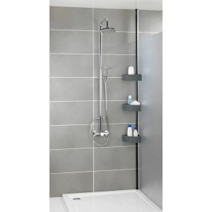Wenko Teleskop-Eckregal Villata mit 3 grauen Körben in Dusche, zur Aufbewahrung von Badutensilien.