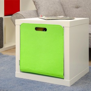 Grüne DuneDesign Filzbox (33x33x38cm) im Kallax Regal. Aufbewahrungsbox mit Griff.