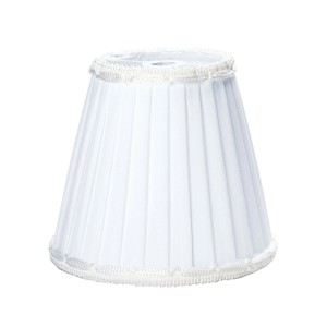 Weißer Seiden Lampenschirm für Kronleuchter, Aufsetzschirm mit feiner Borte.