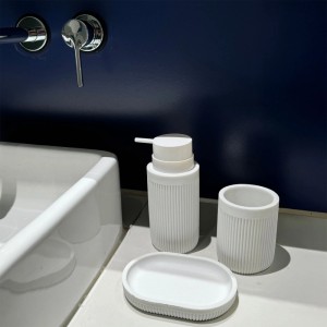 Relaxdays Badaccessoires Set Polyresin Weiß 3-teilig 17 cm x 6,5 cm