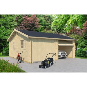 Lasita Maja Doppelgarage Falkland aus Holz mit Schwingtor, naturbelassen, mit Auto, Rasenmäher und Fahrrad.