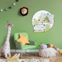 Runde, schwarze Banjado Magnettafel mit Baum-Motiv als Wanddekoration im Kinderzimmer.