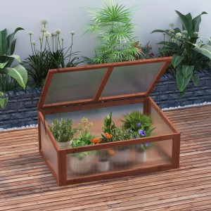 Outsunny Frühbeet Gewächshaus aus Tannenholz & Polycarbonat, geöffneter Deckel zeigt Pflanzen auf Holzterrasse.