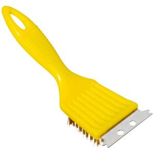 Gelbe CMI Grillbürste 2 in 1 mit Messingborsten und Stahlschaber für die Grillreinigung.