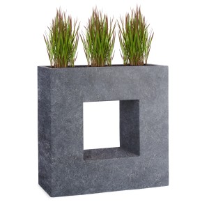 Anthrazit Pflanzkübel Vista Premium Lava, 66 cm, mit quadratischer Aussparung und Bepflanzung.