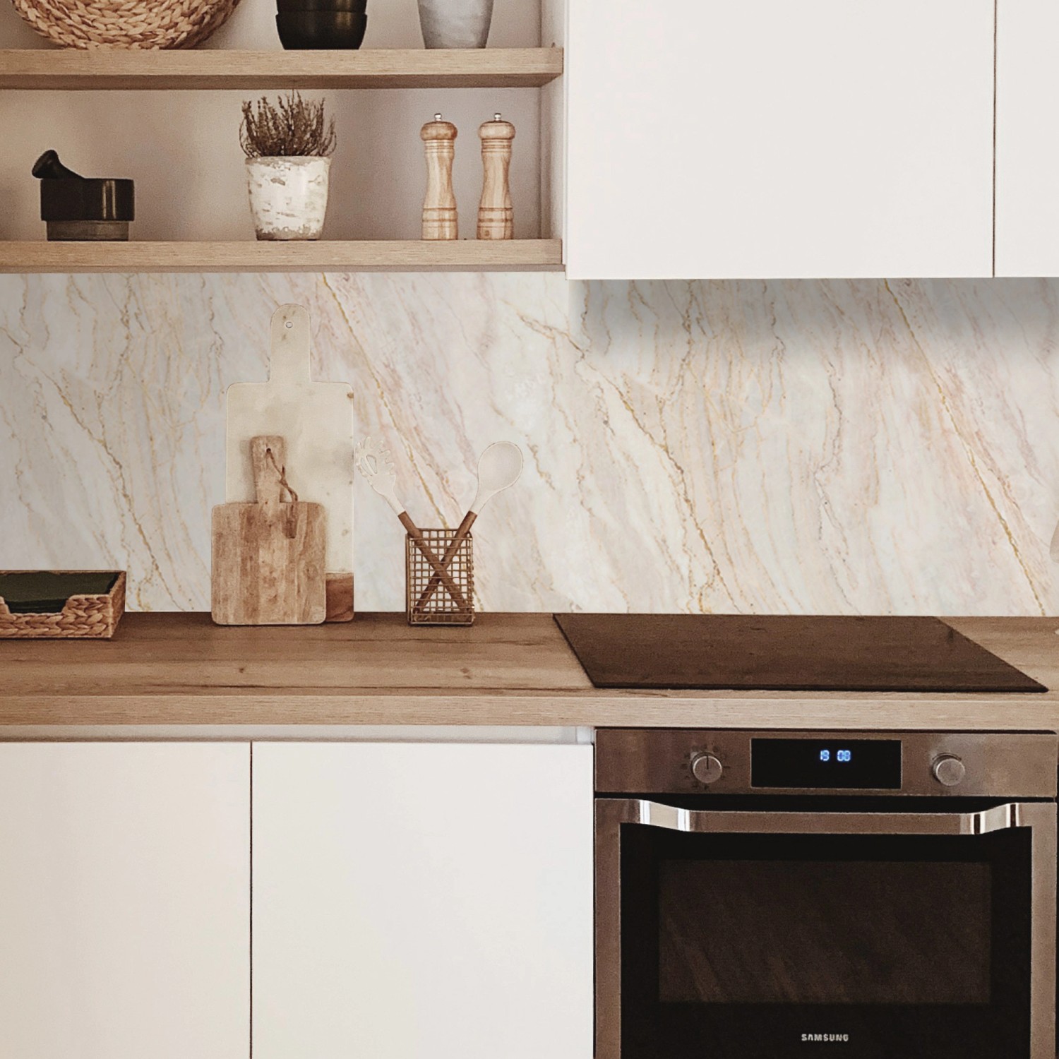 MySpotti Küchenrückwand Profix Cucina Mia Stein Hell (100x60cm) in Küche montiert.