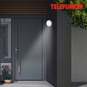 Telefunken LED-Außenleuchte Dortmund, silberfarbig, mit Bewegungsmelder an Hauswand.