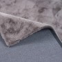 Grauer Pergamon Luxus Fellteppich (140x180cm) mit weicher, flauschiger Oberfläche.