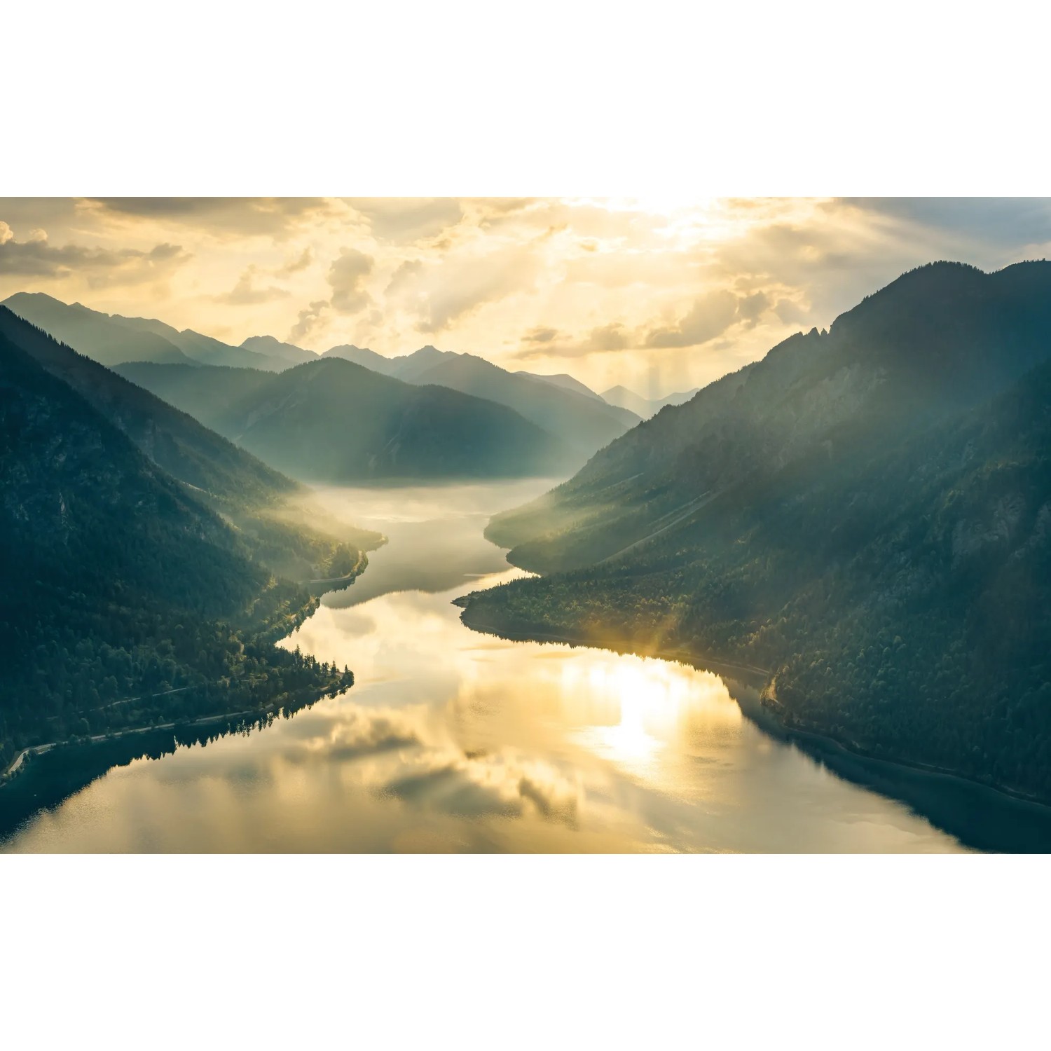 Vlies Fototapete Gold Mountains
