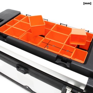 Offener Wiltec Werkzeugkoffer aus Edelstahl mit vielen orangefarbenen, herausnehmbaren Fächern für Kleinteile.