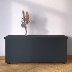 CREATE! by OBI Buntlack Erik Indigoblau, seidenmatt, auf Kommode mit Deko.