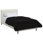 Schwarze vidaXL Ganzjahresbettdecke (140x220 cm) auf einem Bett. Gepolsterte Decke aus Mikrofaser und Teddy-Fleece.