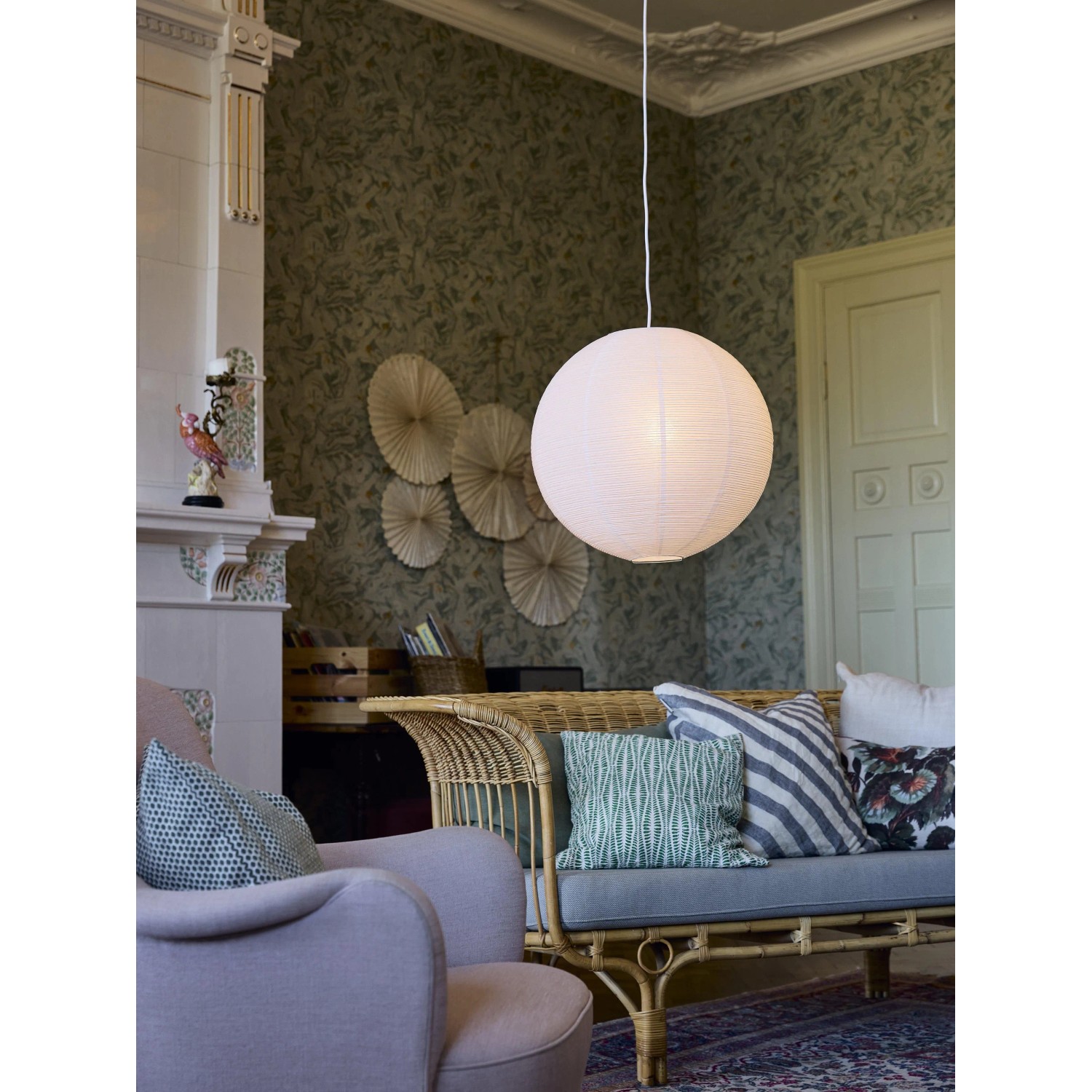 PR Home Haru Pendelleuchte: Runde Papierlampe mit Drahtmuster für skandinavisches Design.