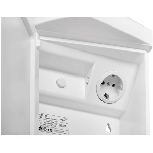 Detailaufnahme: Innenleben Sieper Spiegelschrank Chico GL Weiß mit Steckdose und Lichtschalter.