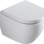 Weißes, spülrandloses Verosan+ Wand-WC Rivo mit WC-Sitz. Hänge-WC für moderne Bäder.