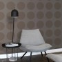 ESTAhome Tapete Kugeln Taupe auf Leinenstruktur im Raum, moderne Einrichtung.