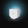 Kompaktes, weißes Philips Hue Wandschaltermodul für dimmbare Leuchten. Macht Standard-Lampen smart und ins Hue System integrierbar.
