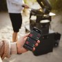 Enders Celsio II Bluetooth Thermometer mit App-Steuerung und Grill im Hintergrund.