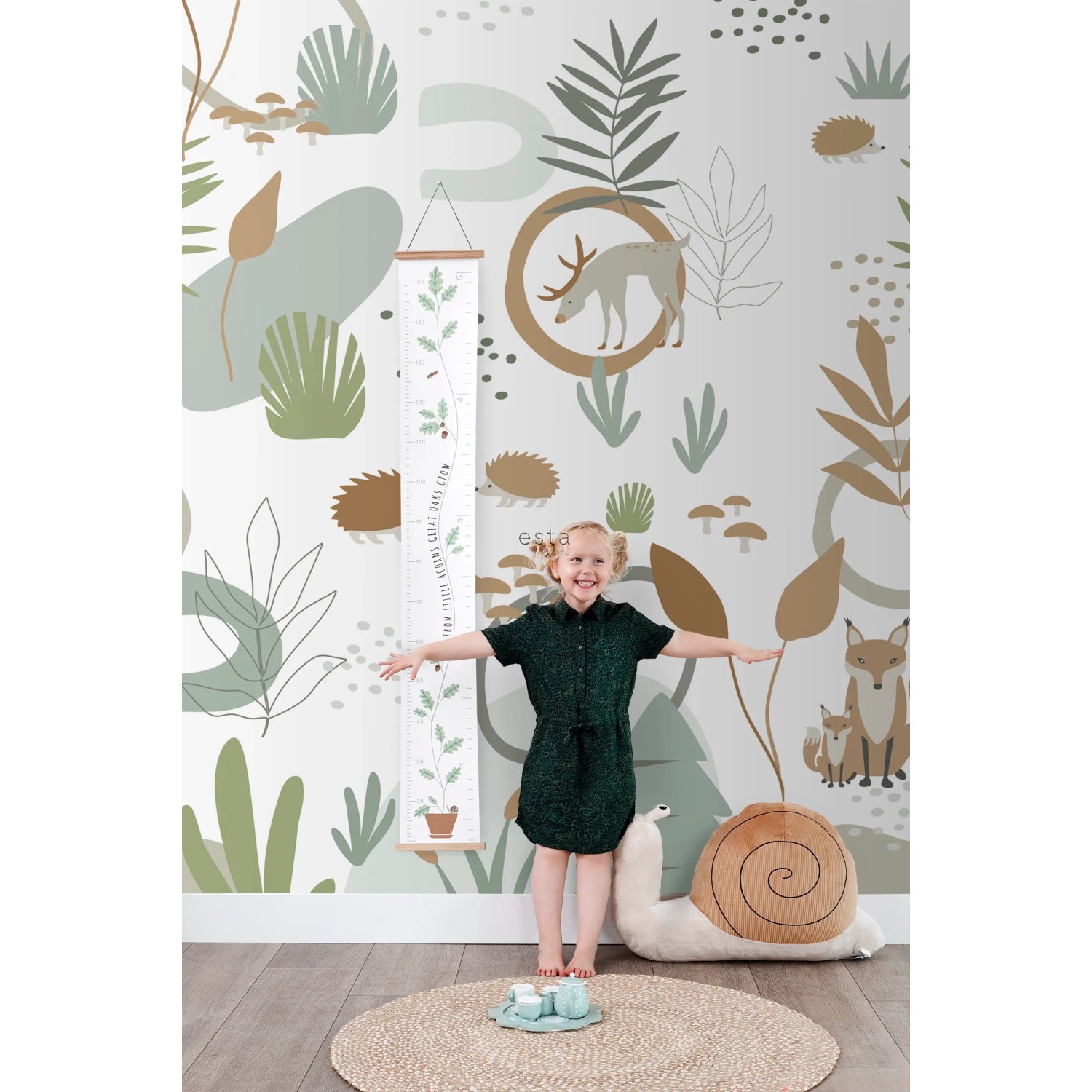 ESTAhome Fototapete Wald mit Tieren in Graugrün/Beige, Kinderzimmer-Deko.