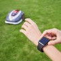 Al-Ko Robolinho Mähroboter wird per Smartwatch gesteuert.