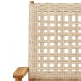 Detailansicht: Beige Poly Rattan Gartenstuhl aus Akazienholz, Teil der 5-tlg. Essgruppe.