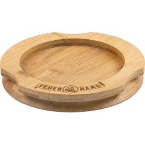 Feuerhand Untersetzer aus Bambus für Sturmlaterne Baby Special, schützt Oberflächen vor Ölrückständen.