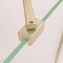 Detailaufnahme: Goldener Diagonalstabilisator der AICA Walk in Dusche mit 8mm ESG Glas.