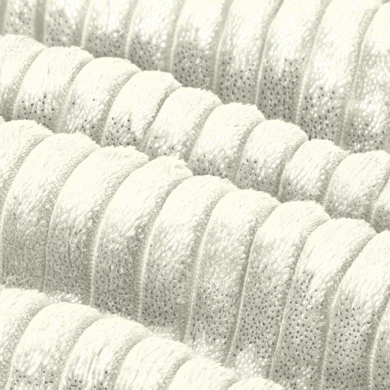 Beautissu Elisa Decke Natur (150x200cm) mit Lammfelloptik und Glitzerfäden, Detailansicht.