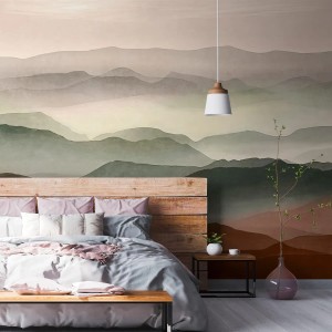 PROFHOME Fototapete mit grafischem Bergmotiv in Rot, Grün, Violett und Beige im Schlafzimmer.