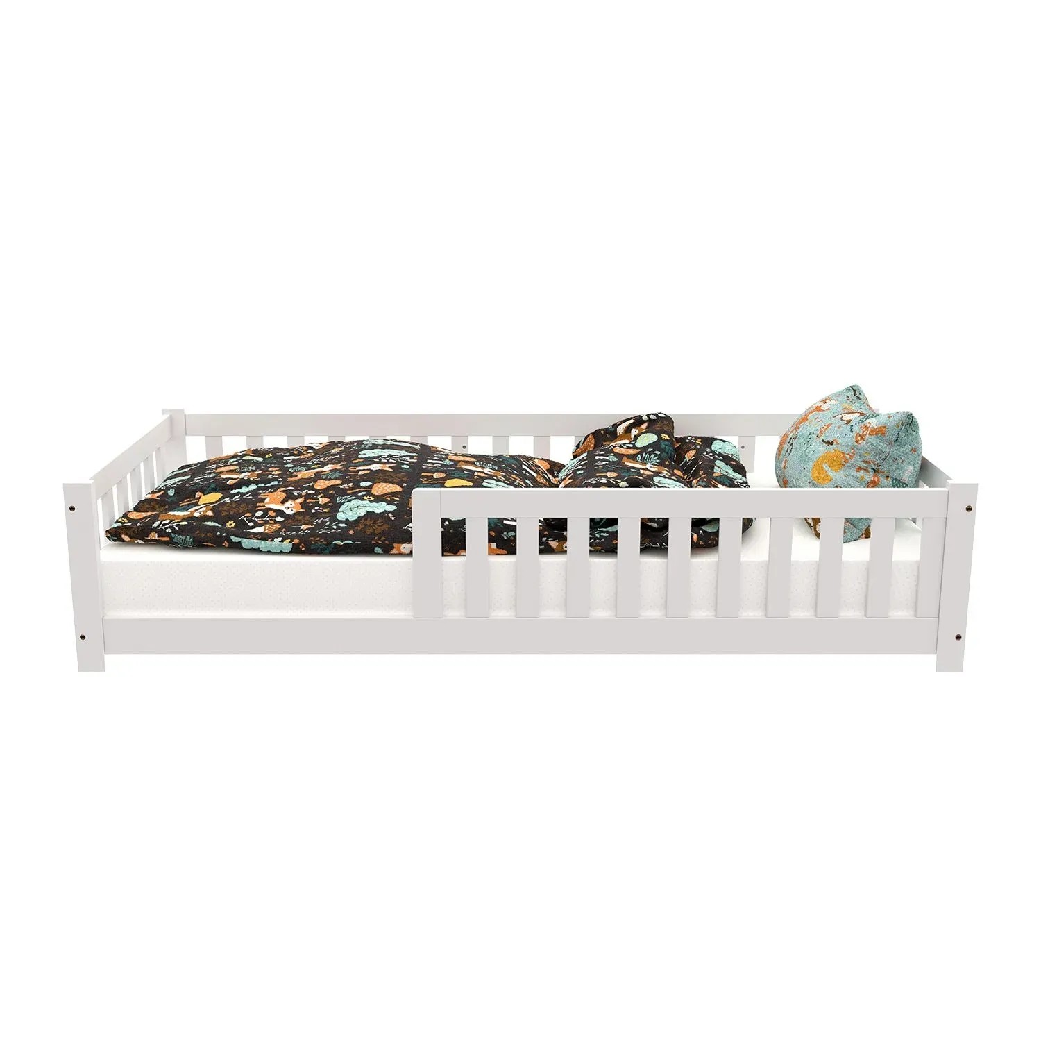 Weißes Juskys Kinderbett Naya (90x200 cm) mit Rausfallschutz und Lattenrost.