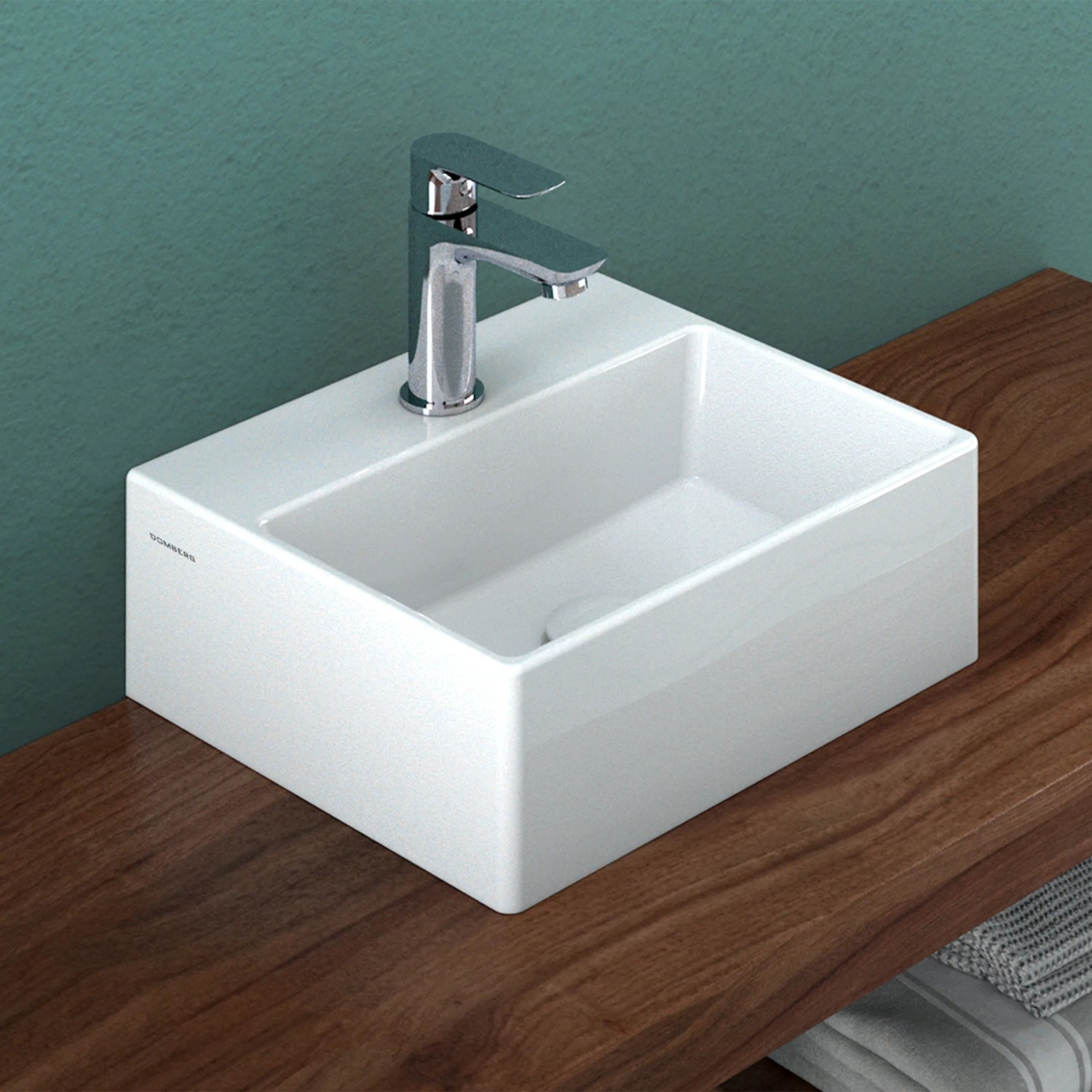 Domberg Handwaschbecken DB2004, 33,5x29,5 cm, weiß, mit Armatur auf Holzplatte.