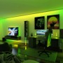 Paulmann EntertainLED Lichtsäulen im Gaming-Zimmer mit Farbwechsel für indirekte Beleuchtung.