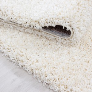 Cremefarbener Ayyildiz Hochflorteppich Life 1500, runder Shaggy Teppich mit weichem Flor.
