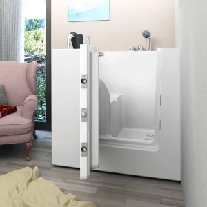 Offene, weiße Senioren Sitzbadewanne AquaVapore mit Tür, Armaturen und Handbrause. Rechteckige Badewanne, 100x78 cm.