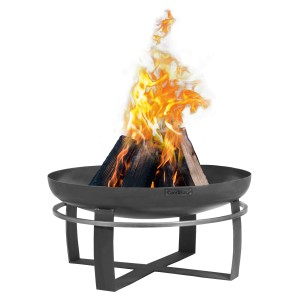 Schwarze CookKing Feuerschale Viking Ø 60 cm mit brennendem Holz.