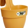 Honiggelber Elho Blumenkasten Vibia Campana S, ein Hängetopf für Geländer bis 6 cm.