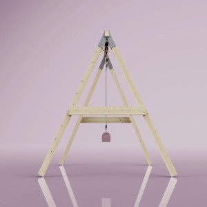 PolarPlay Schaukel Giraffe in Altrosa: Holzschaukel mit Kletterwand für Kinder.