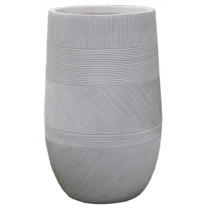 Antikweiße Vase Varying Stripes aus Fibre-Clay, Ø 47 cm, Höhe 75 cm. Pflanzsäule mit modernem Design.
