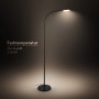 Schwarze, dimmbare Brilo LED-Stehleuchte Megg mit schwenkbarem Kopf, 150 cm hoch.