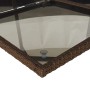 Detailansicht der braunen vidaXL Garten-Essgruppe: Tischplatte aus Glas und Poly Rattan Geflecht.